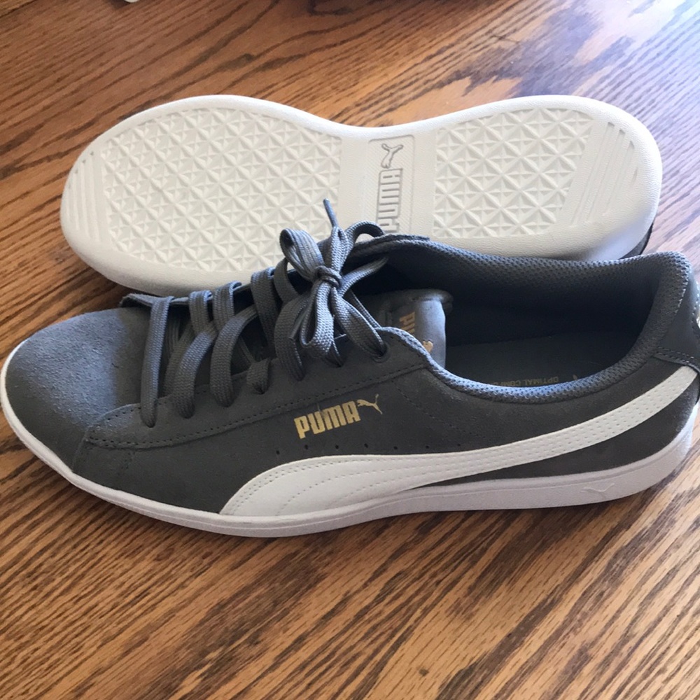 Brand new gray suede Puma shoes